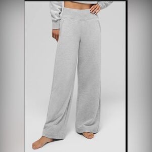 ALO Yoga Light Gray Wide-Leg Pants